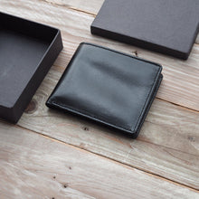 Load image into Gallery viewer, William Classic Wallet (Black Goatskin)